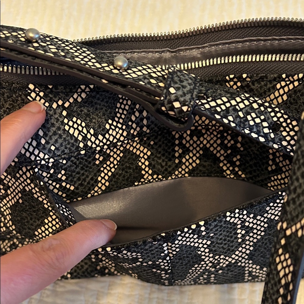 HOBO Paulette Pixel Snake Crossbody - Picture 5 of 8